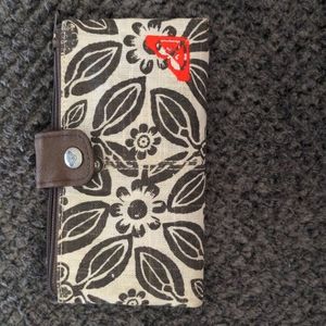 Roxy brown floral print wallet